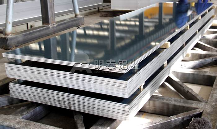 明泰鋁業:這些手機都采用了鋁合金材質,你造嗎? 明泰鋁業:這些手機都采用了鋁合金材質,你造嗎?