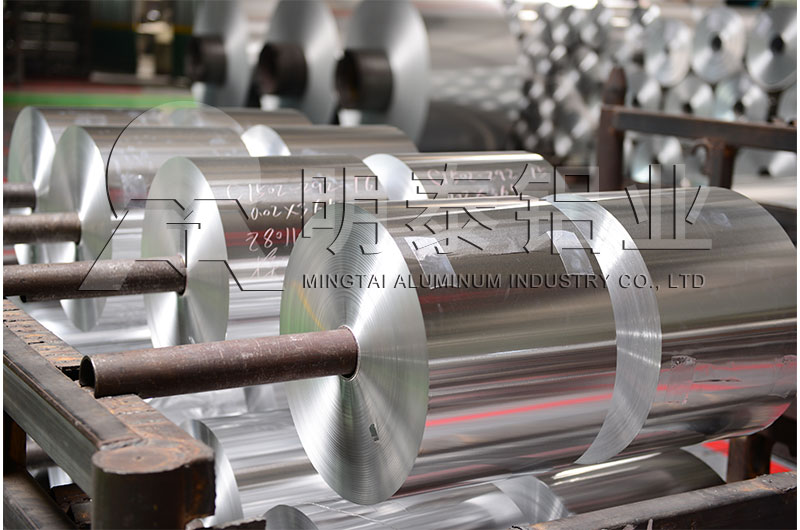 大型鋁箔隔熱汽車罩廠家_1060鋁箔價(jià)格多少 大型鋁箔隔熱汽車罩廠家_1060鋁箔價(jià)格多少