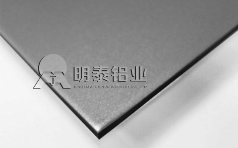 1060鋁板在汽車、充電寶以及18650型號(hào)電池?zé)衢T應(yīng)用