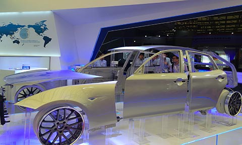 “雙積分政策”實施，汽車用鋁市場或?qū)⒂瓉睃S金發(fā)展期